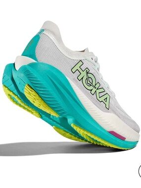HOKA Women's Mach X2 Running
Shoe - Frost/Electric Aqua size 6 gently used
